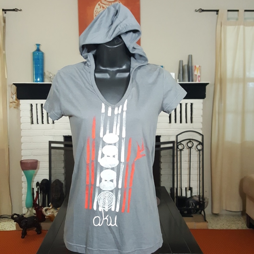 Aku/Akwa grey hooded tee